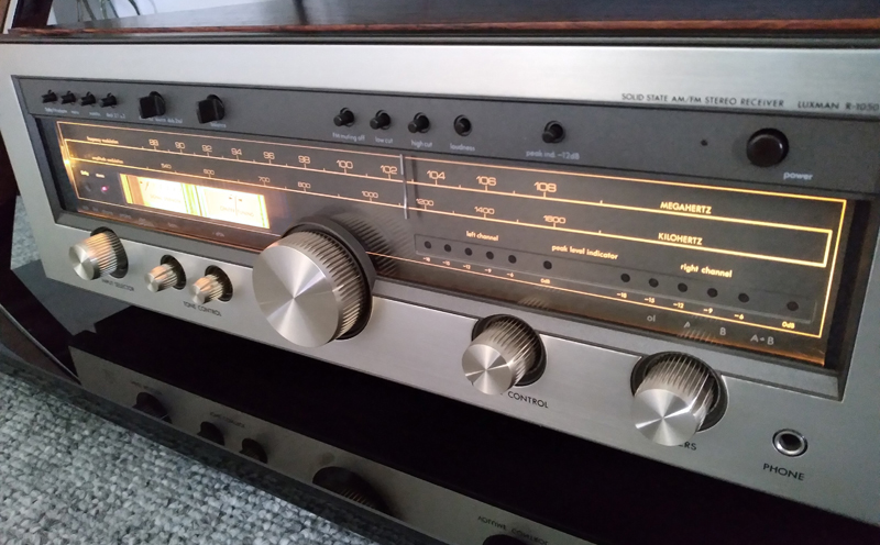 luxman bulb replaced 2.jpg